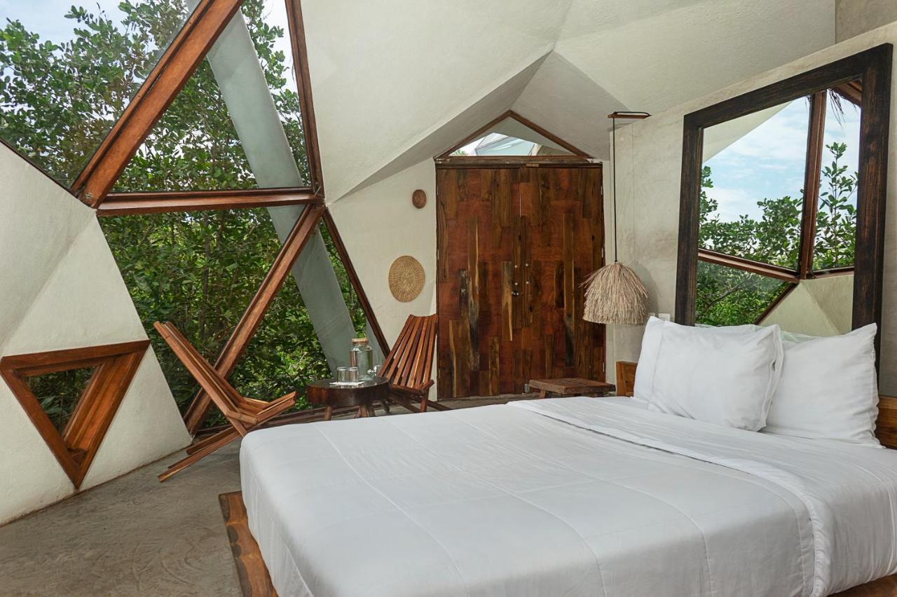 Mamasan Treehouses & Cabins Тулум Екстер'єр фото