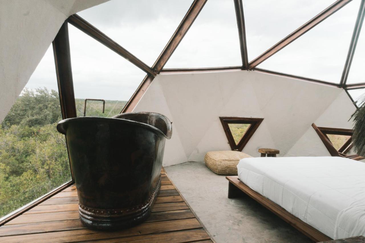 Mamasan Treehouses & Cabins Тулум Екстер'єр фото